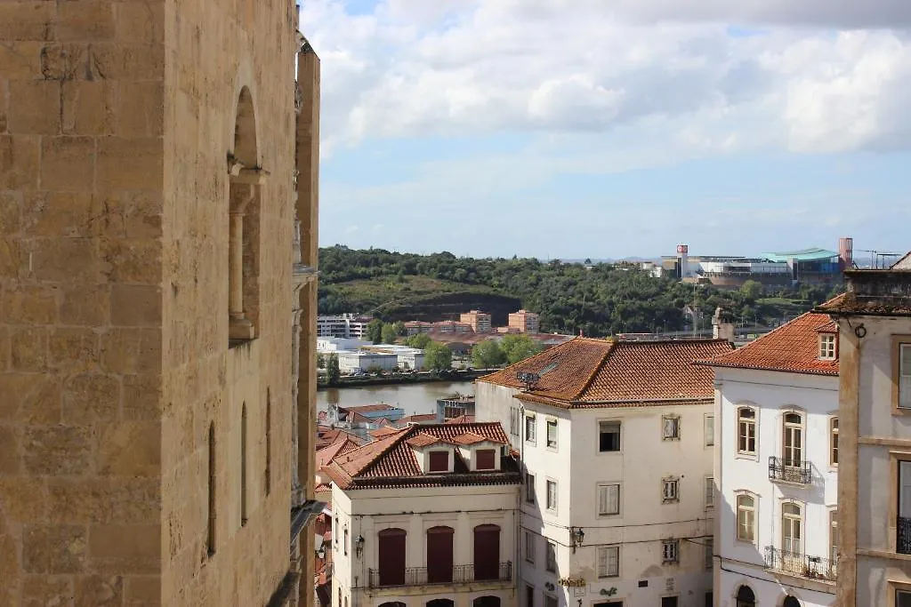 Serenata Hostel Coimbra